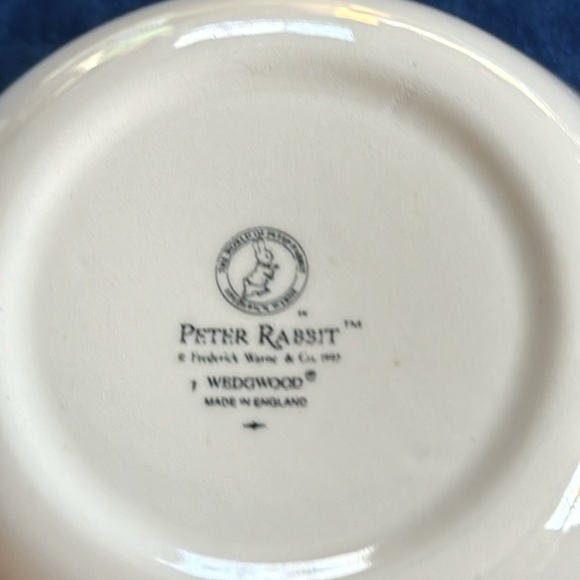 2 Piece Frederick Warne & Co. Peter Rabbit-Plate and Bowl Wedgewood England - Picture 7 of 9